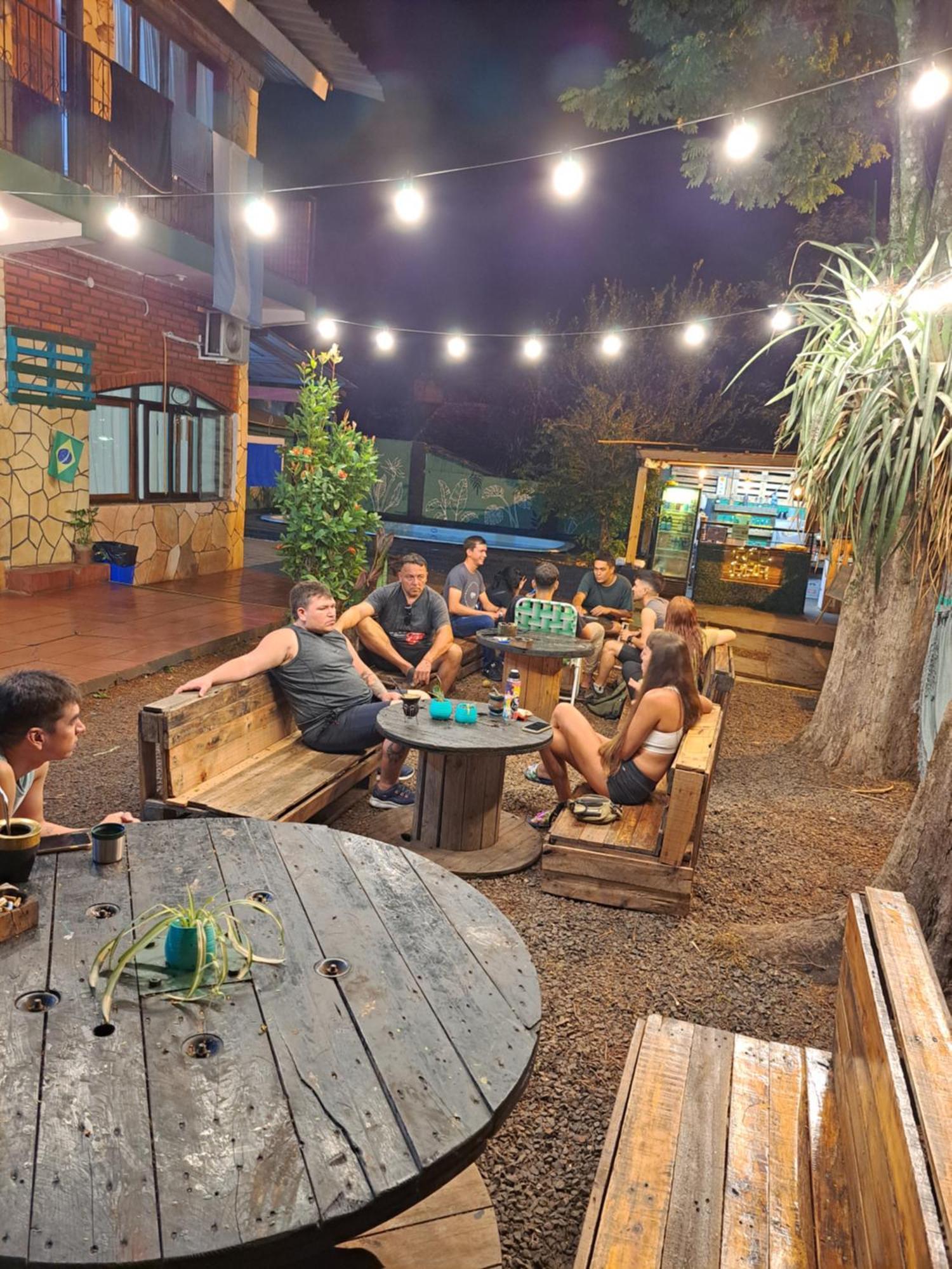 Benteveo Hostel Iguazu Пуерто Игуасу Екстериор снимка