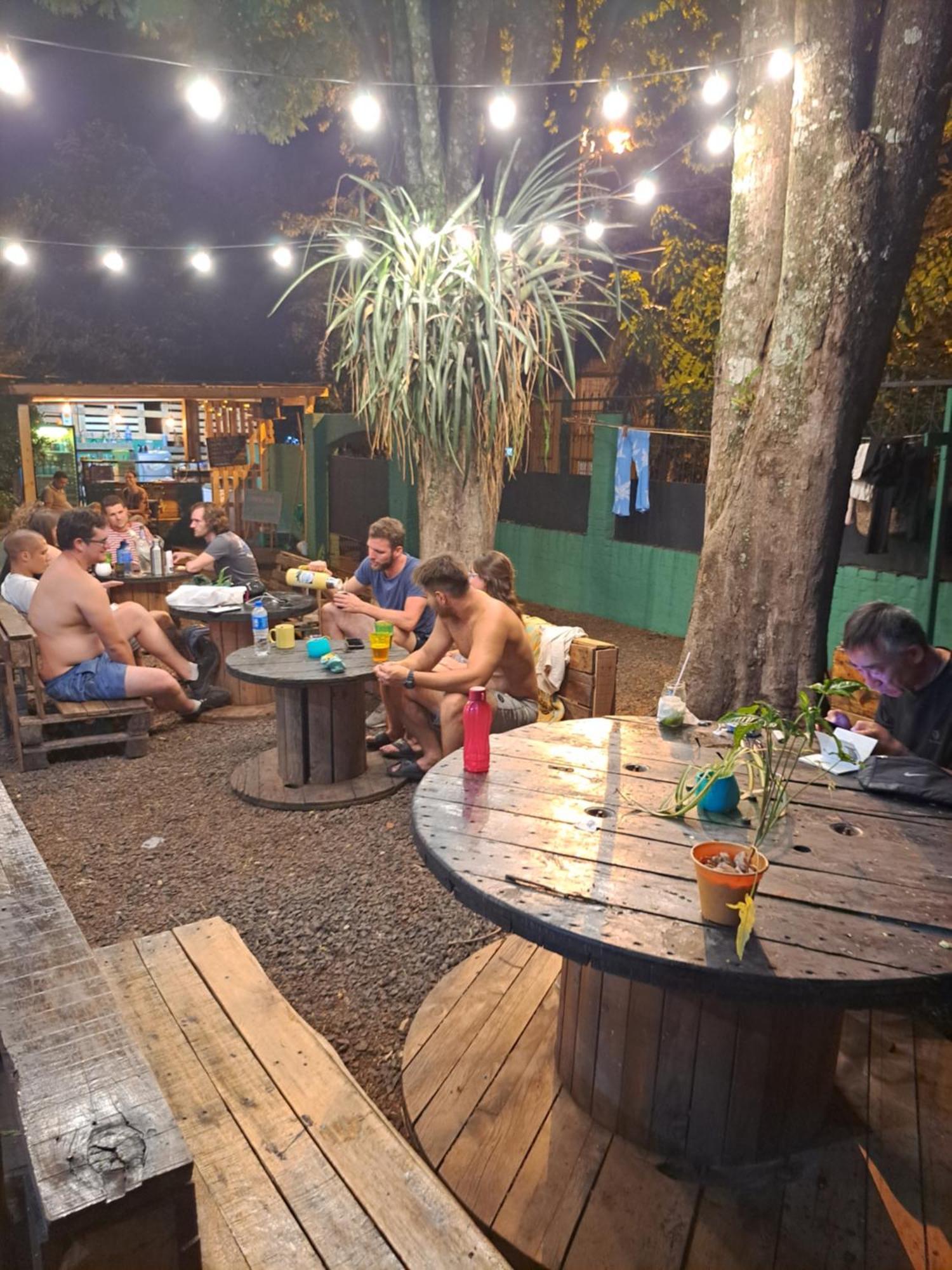 Benteveo Hostel Iguazu Пуерто Игуасу Екстериор снимка